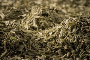 Detalle del té utilizado para la elaboración de BI, Lemongrass, de Sri Lanka.